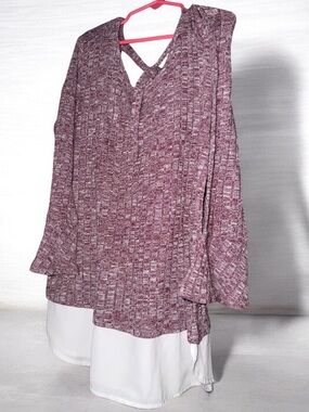 Soho New York Company Jeans Women's Layered Knit Tunic Top in Maroon